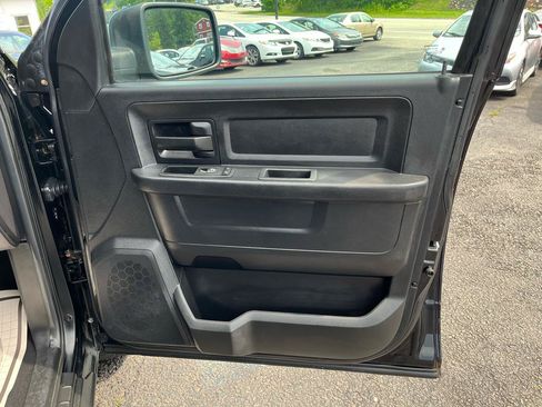Used 2014 RAM 1500 Express AWD/4WD image 27