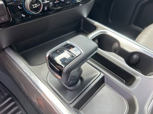 Used 2024 Chevrolet Silverado 1500 LTZ image 26