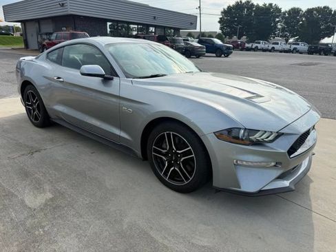 Used 2022 Ford Mustang GT Premium w/ Equipment Group 401A RWD image 4