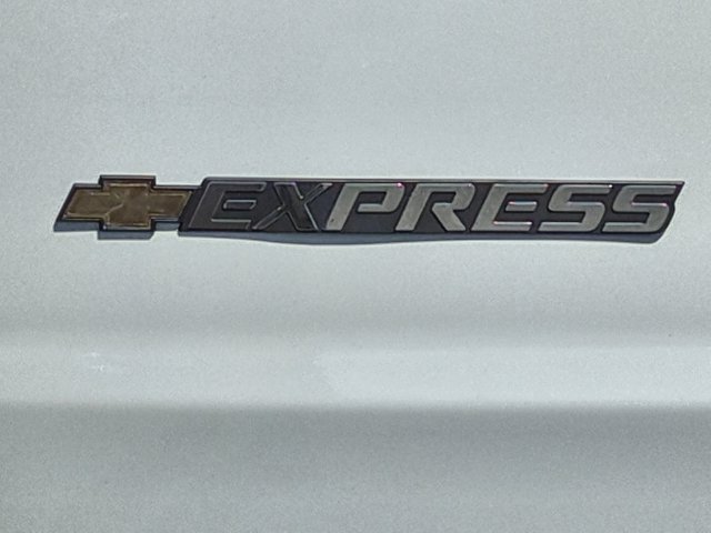 New 2026 Chevrolet Express 2500 RWD image 10