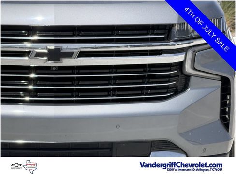 Used 2022 Chevrolet Tahoe LT w/ LT Signature Package RWD image 8