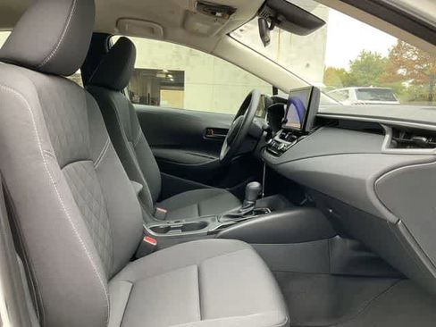 Used 2026 Toyota Corolla LE image 17