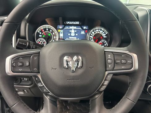 Used 2025 RAM 1500 Big Horn AWD/4WD image 18