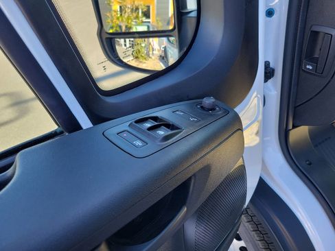New 2026 RAM ProMaster 1500 w/ Convenience Group FWD image 7