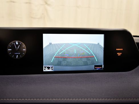 Used 2022 Lexus UX 250h w/ Premium Package AWD/4WD image 25