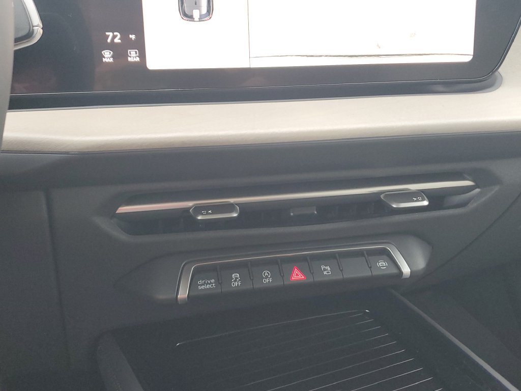 New 2026 Audi Q3 quattro 2.0T AWD/4WD image 28
