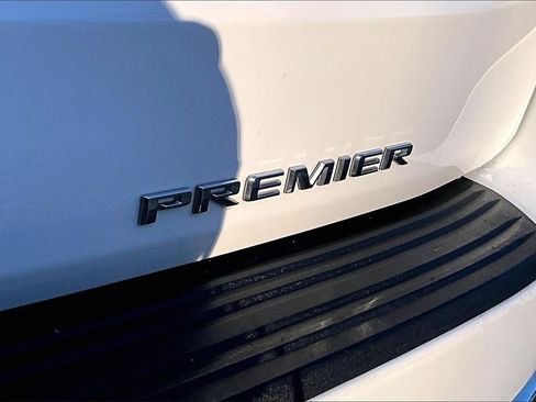 Certified 2023 Chevrolet Suburban Premier image 22