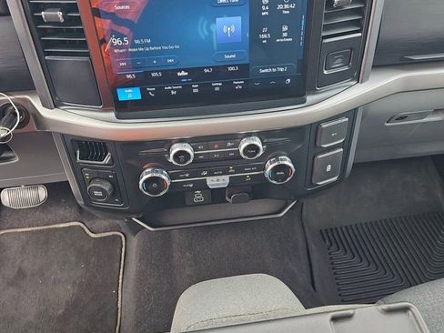 Used 2025 Ford F150 XLT w/ Equipment Group 301A Standard image 11