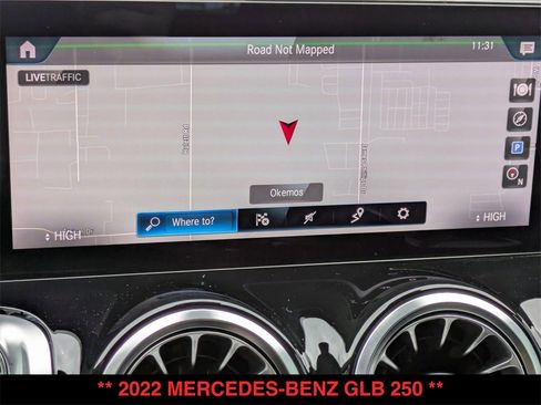 Used 2022 Mercedes-Benz GLB 250 4MATIC image 6