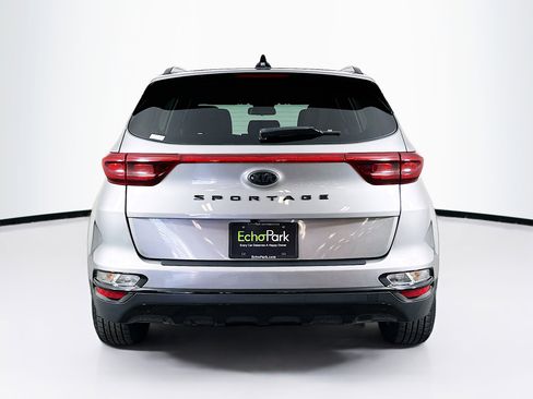 Used 2022 Kia Sportage Nightfall Edition image 7