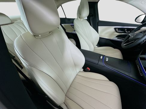 Certified 2026 Mercedes-Benz E 350 4MATIC Sedan image 36