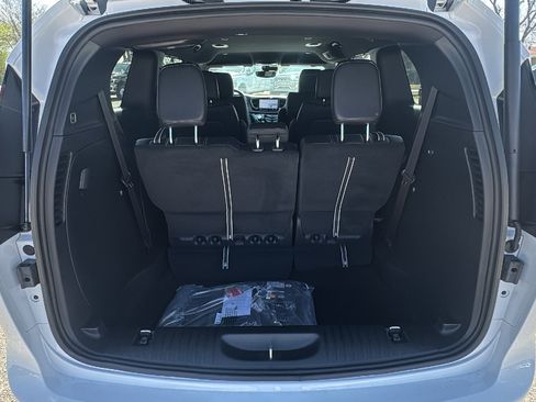New 2026 Chrysler Pacifica Select image 23