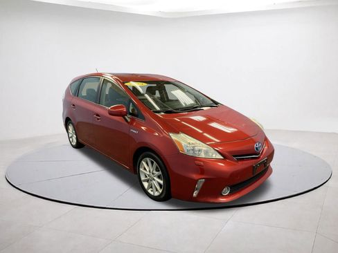 Used 2013 Toyota Prius V image 1