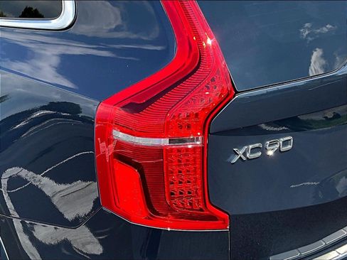 Used 2025 Volvo XC90 T8 Core w/ Protection Package Premier AWD/4WD image 23