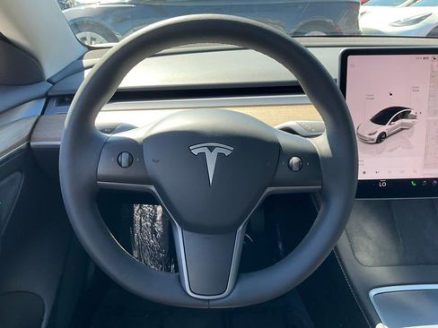 Used 2023 Tesla Model 3 Standard Range image 38