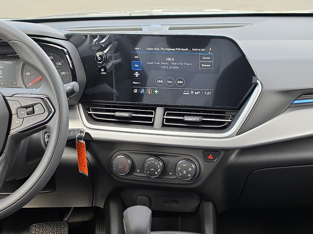 New 2026 Chevrolet Trax LS w/ LS Convenience Package FWD image 22