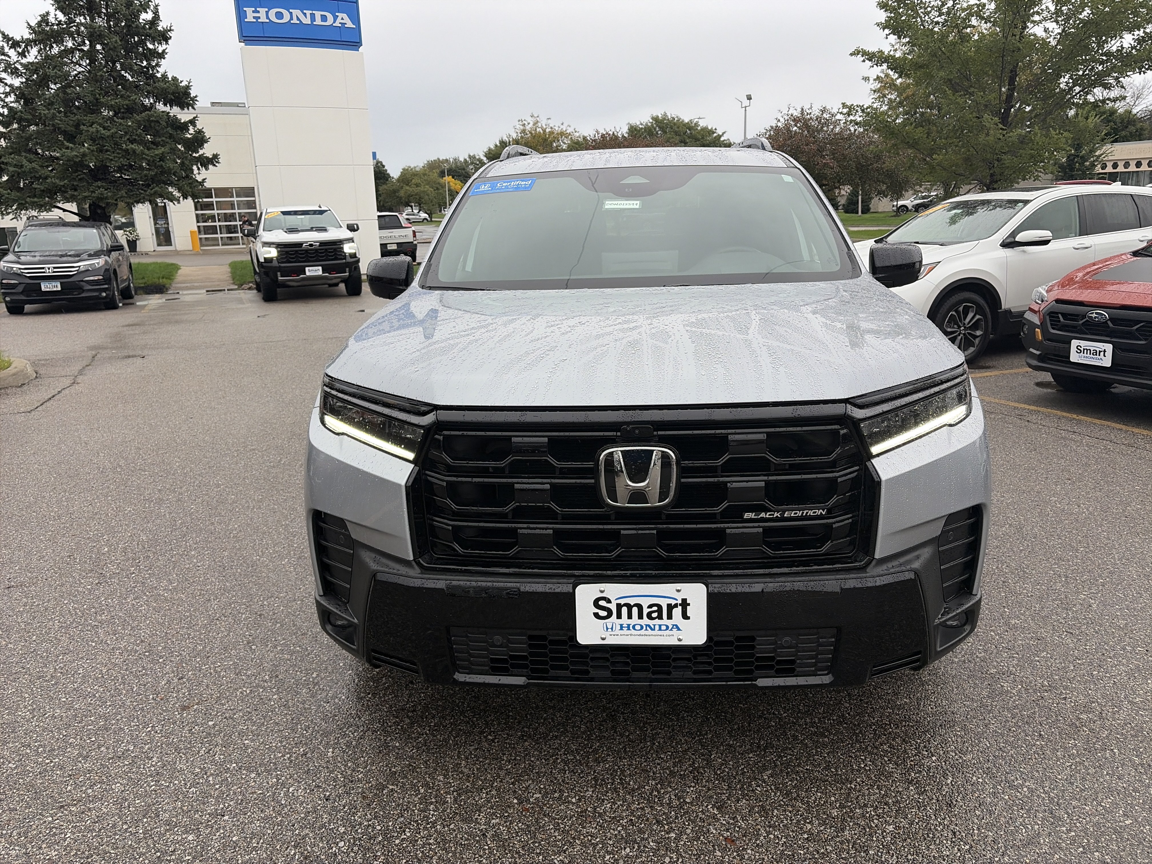 Certified 2026 Honda Pilot Black Edition image 2