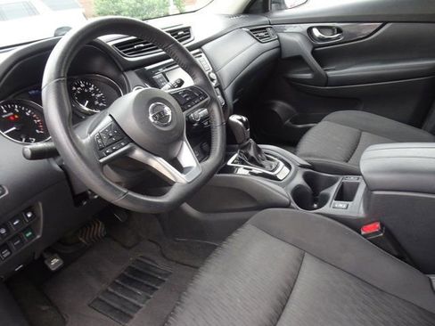 Used 2020 Nissan Rogue SV AWD/4WD image 12