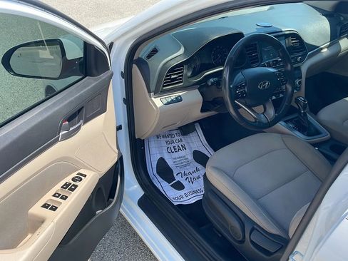Used 2019 Hyundai Elantra Value Edition FWD image 10