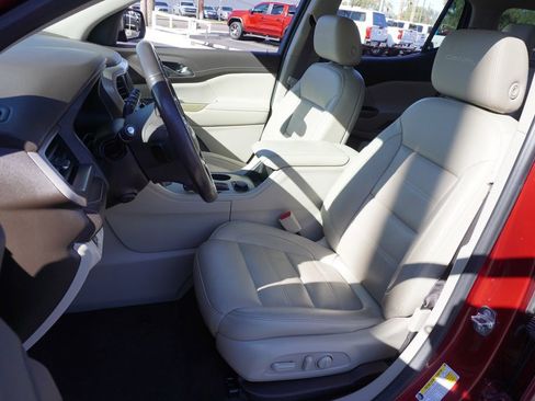 Used 2019 GMC Acadia Denali w/ Technology Package image 15