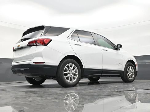 Used 2023 Chevrolet Equinox LT FWD image 24
