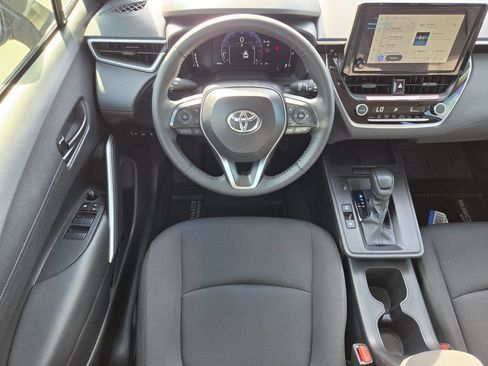 Used 2026 Toyota Corolla Cross LE FWD image 14
