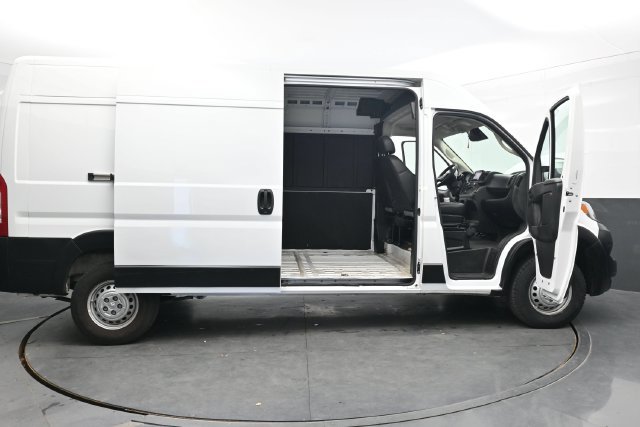 Used 2026 RAM ProMaster 2500 w/ Convenience Group FWD image 47