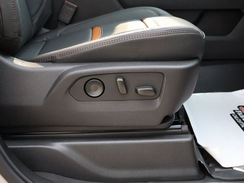 New 2026 GMC Sierra 2500 AT4 w/ AT4 Premium Plus Package image 46