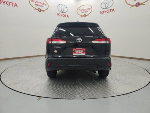 Used 2025 Toyota Corolla Cross L FWD image 7