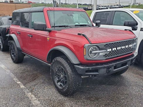 Used 2026 Ford Bronco Badlands AWD/4WD image 2