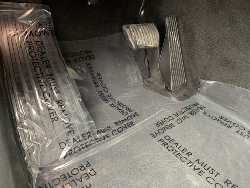 Used 2025 Volvo XC90 B6 Plus image 17