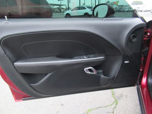 Used 2018 Dodge Challenger T/A image 8