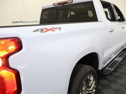 New 2026 Chevrolet Silverado 1500 LTZ w/ LTZ Premium Package AWD/4WD image 7
