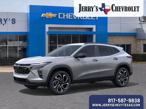 New 2026 Chevrolet Trax RS FWD image 2