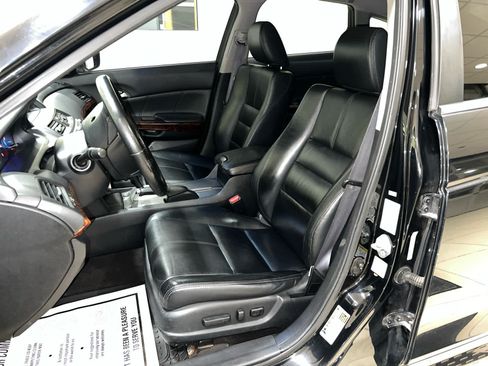 Used 2010 Honda Crosstour EX-L image 17