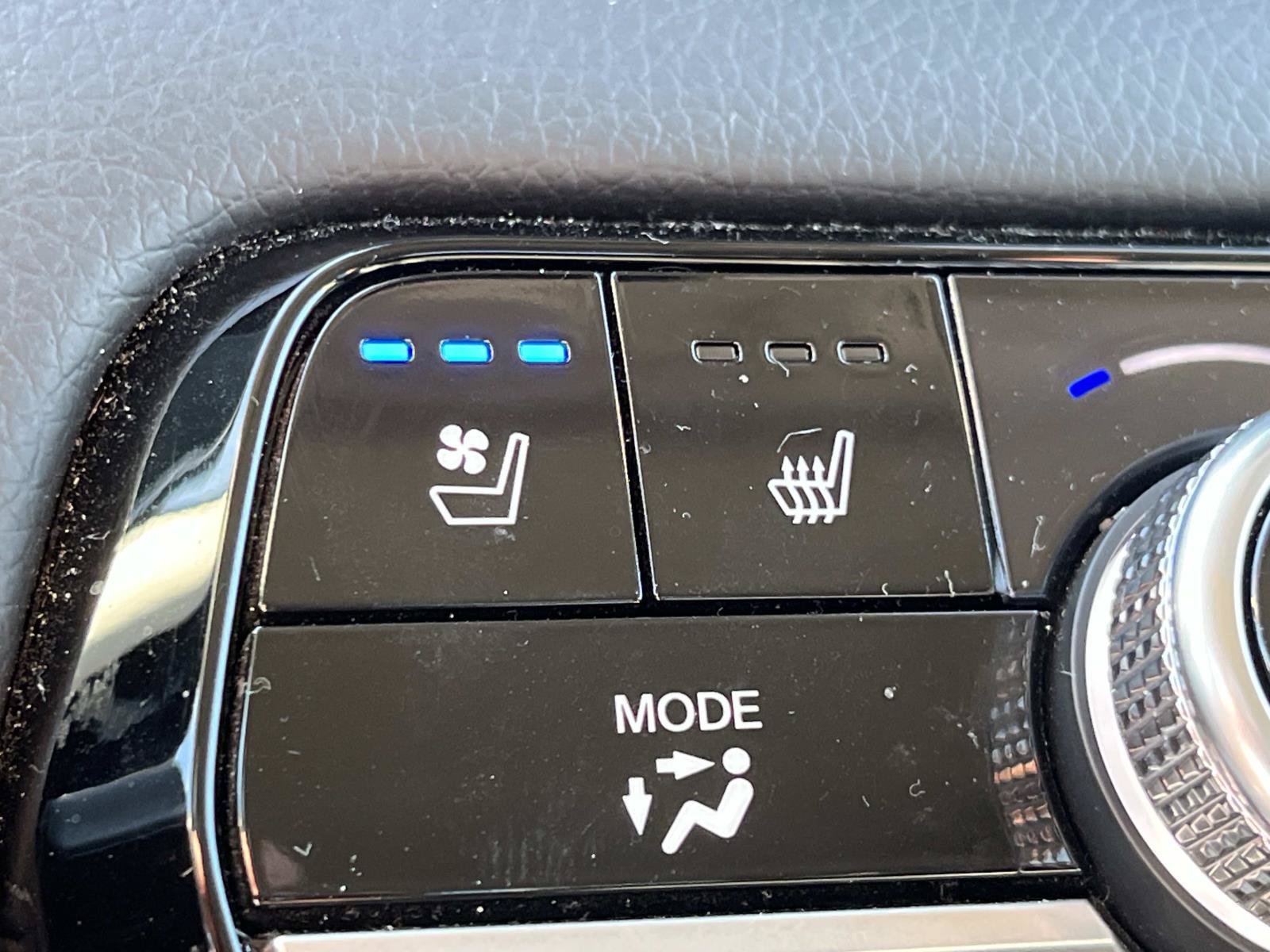 Used 2023 Honda Pilot Elite image 44