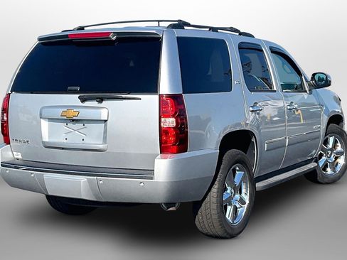 Used 2014 Chevrolet Tahoe LTZ AWD/4WD image 11