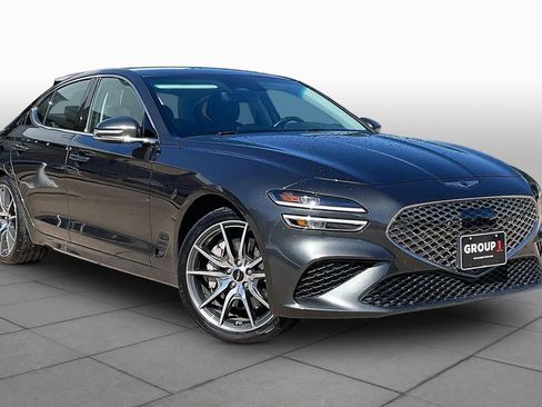 Used 2025 Genesis G70 2.5T RWD image 3