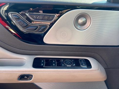 Used 2020 Lincoln Aviator Reserve w/ Equipment Group 202A AWD/4WD image 24