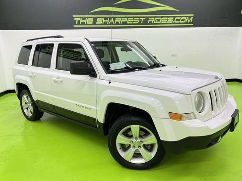 Used 2015 Jeep Patriot Latitude AWD/4WD image 1