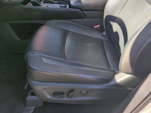 Certified 2022 Nissan Pathfinder SL w/ SL Premium Package image 16