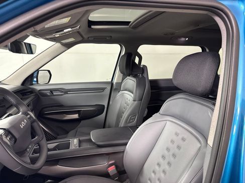 New 2026 Kia EV9 Wind AWD/4WD image 32