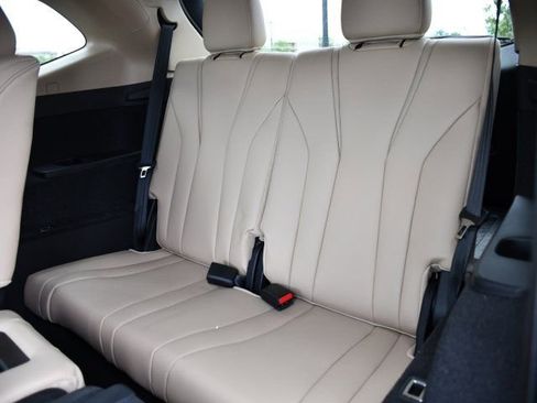 Used 2023 Acura MDX SH-AWD image 16