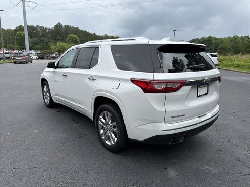 Used 2020 Chevrolet Traverse High Country FWD image 7