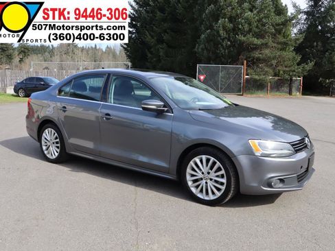 Used 2014 Volkswagen Jetta TDI FWD image 11
