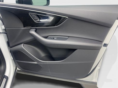 Used 2022 Audi Q7 2.0T Premium Plus w/ Premium Plus Package image 53