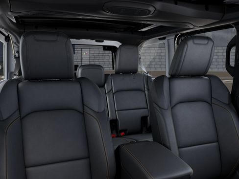 New 2026 Jeep Wrangler Unlimited Sahara AWD/4WD image 34