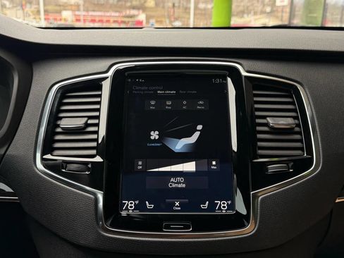 Used 2018 Volvo XC90 T6 Momentum w/ Convenience Package image 31