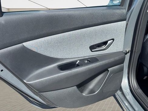 New 2026 Hyundai Elantra Limited FWD image 19