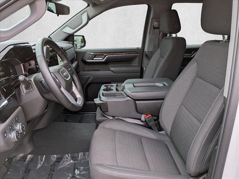 Used 2025 GMC Sierra 1500 SLE AWD/4WD image 16